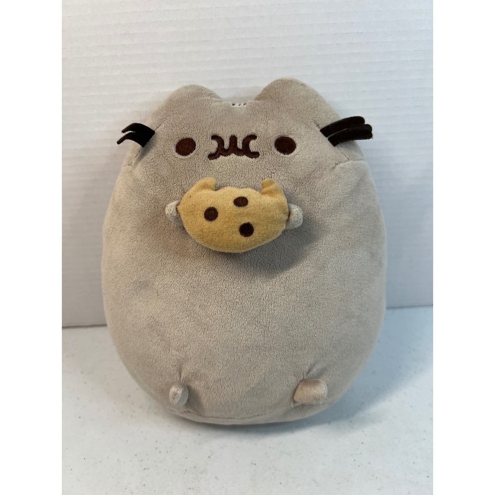 GUND Pusheen the Cat Plush Stuffed Animal with Chocolate Chip Cookie Grey 9.5in